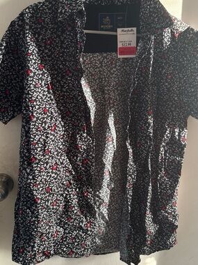 Black Short-Sleeve Printed Shirt with Red Accents